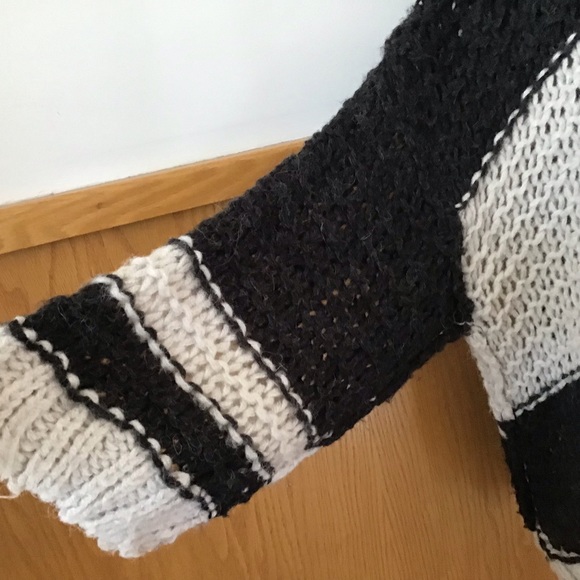 Free People Charcoal Monaco Pullover Open Knit Stitch Alpaca/Wool Blend Sweater - Picture 11 of 15